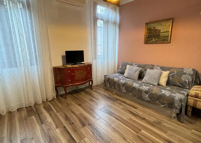 Emma\'S House